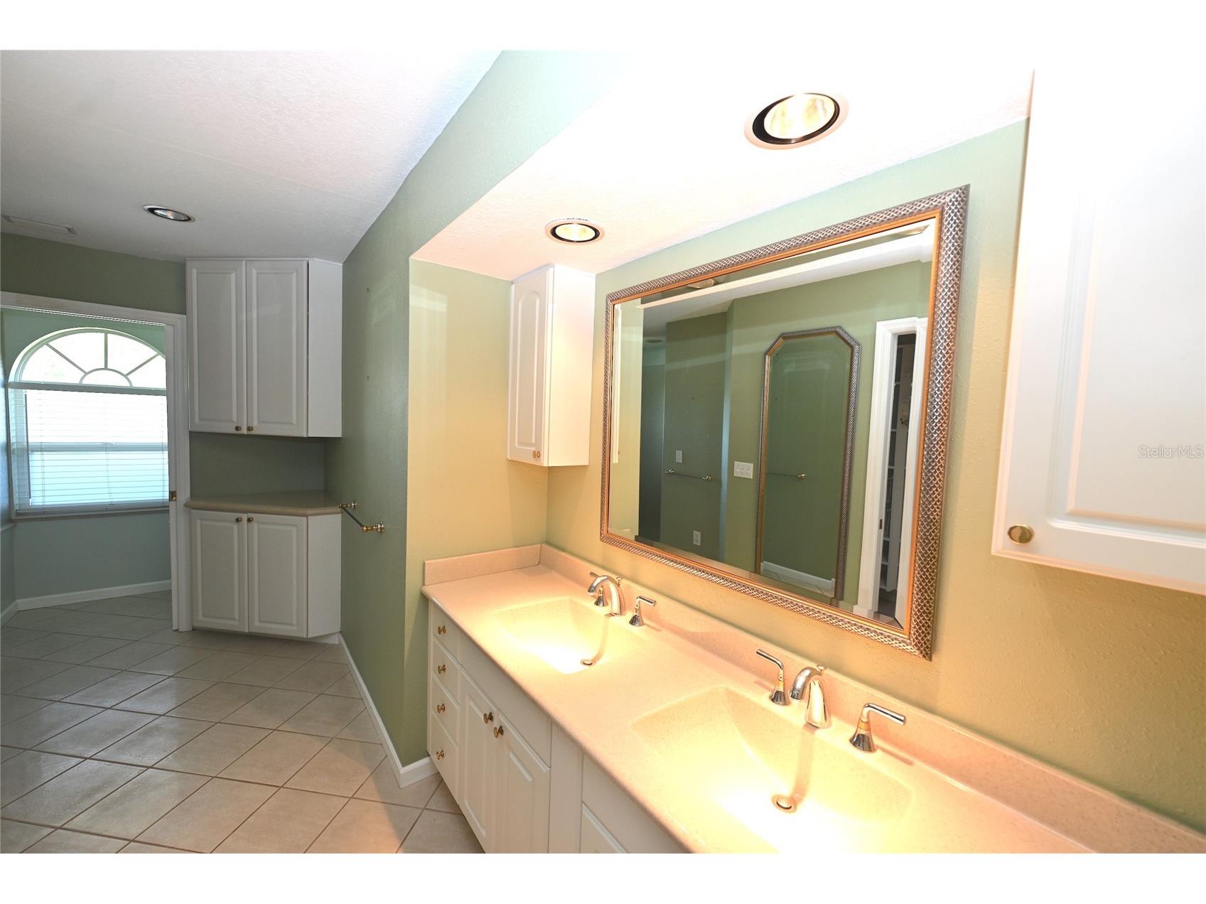 6535 Canary Street Sarasota FL 34241 - ON GOLDEN A4698749 image22