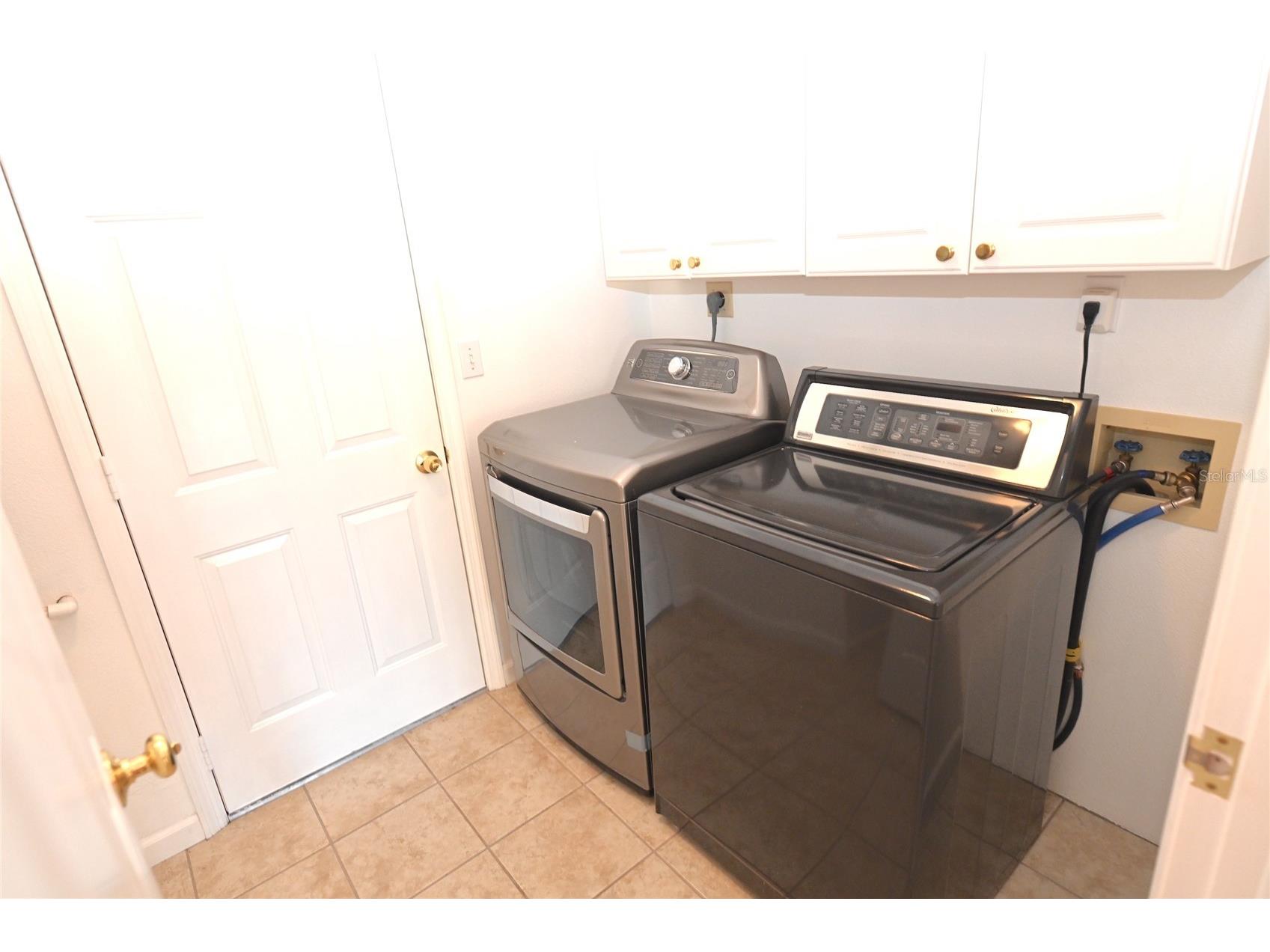 6535 Canary Street Sarasota FL 34241 - ON GOLDEN A4698749 image23
