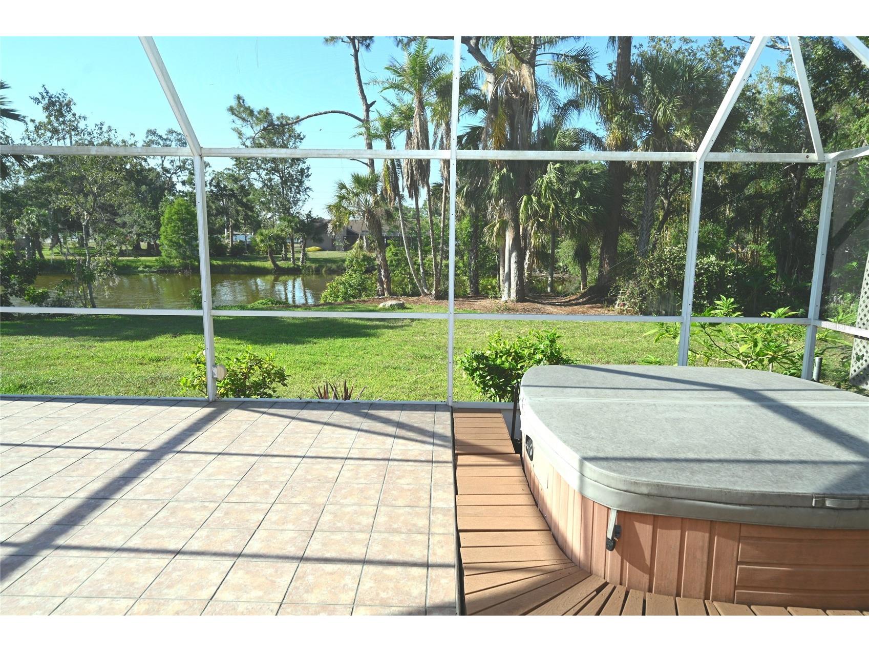 6535 Canary Street Sarasota FL 34241 - ON GOLDEN A4698749 image24