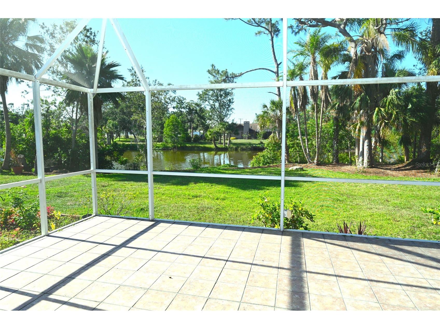 6535 Canary Street Sarasota FL 34241 - ON GOLDEN A4698749 image26