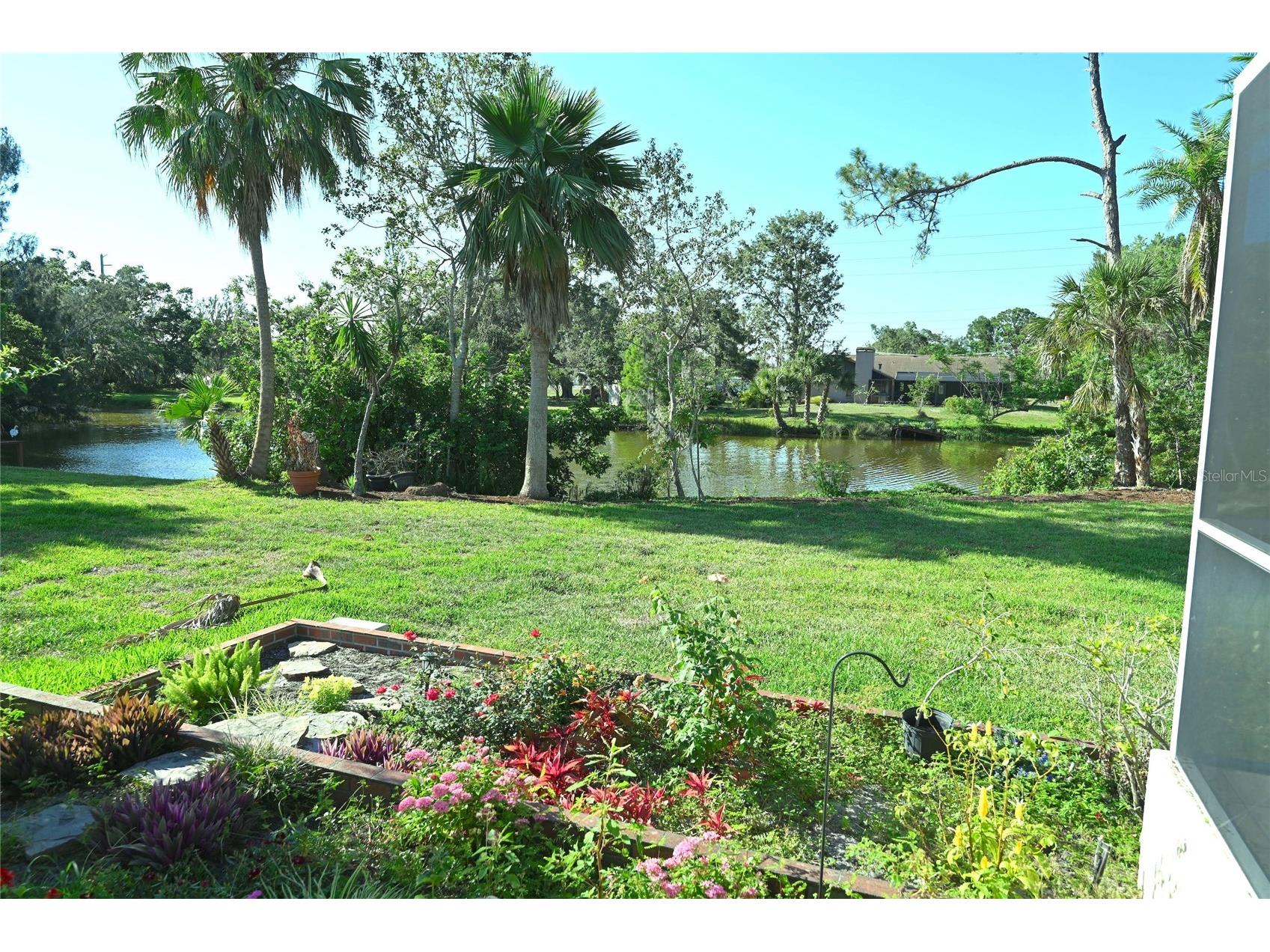 6535 Canary Street Sarasota FL 34241 - ON GOLDEN A4698749 image27
