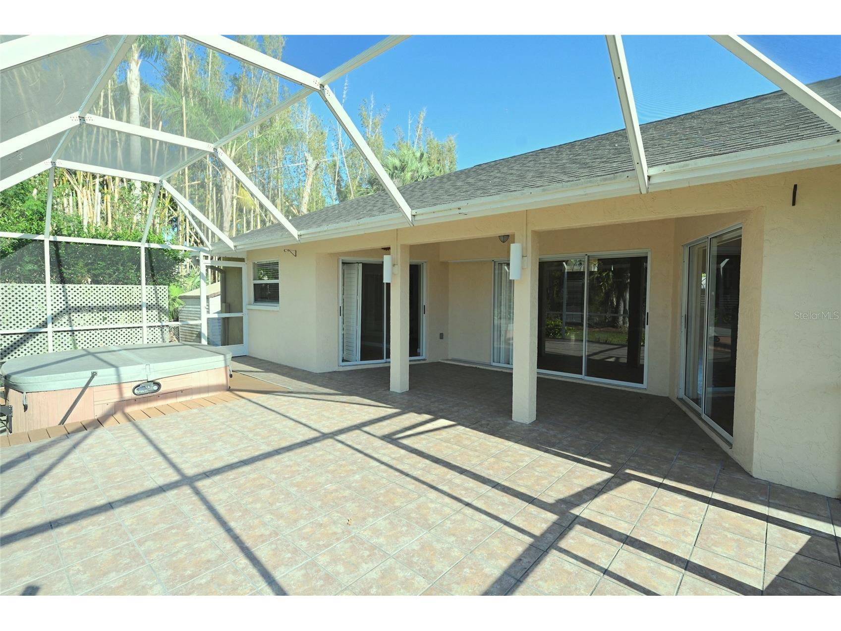 6535 Canary Street Sarasota FL 34241 - ON GOLDEN A4698749 image28