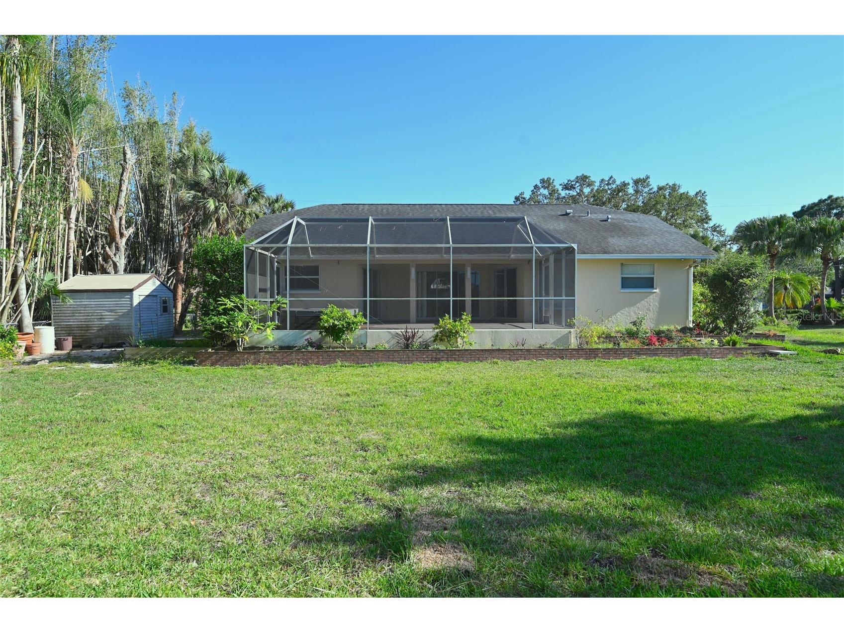 6535 Canary Street Sarasota FL 34241 - ON GOLDEN A4698749 image33