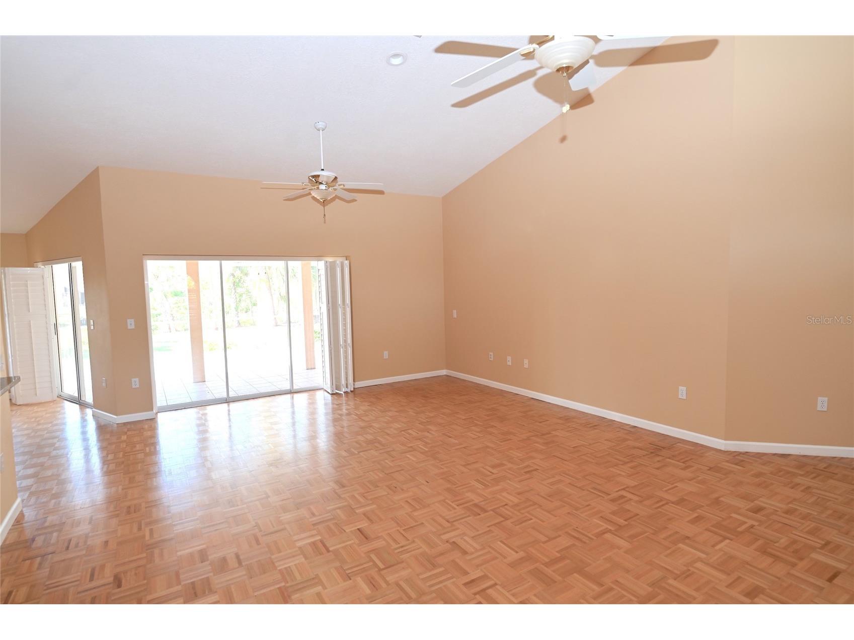6535 Canary Street Sarasota FL 34241 - ON GOLDEN A4698749 image4