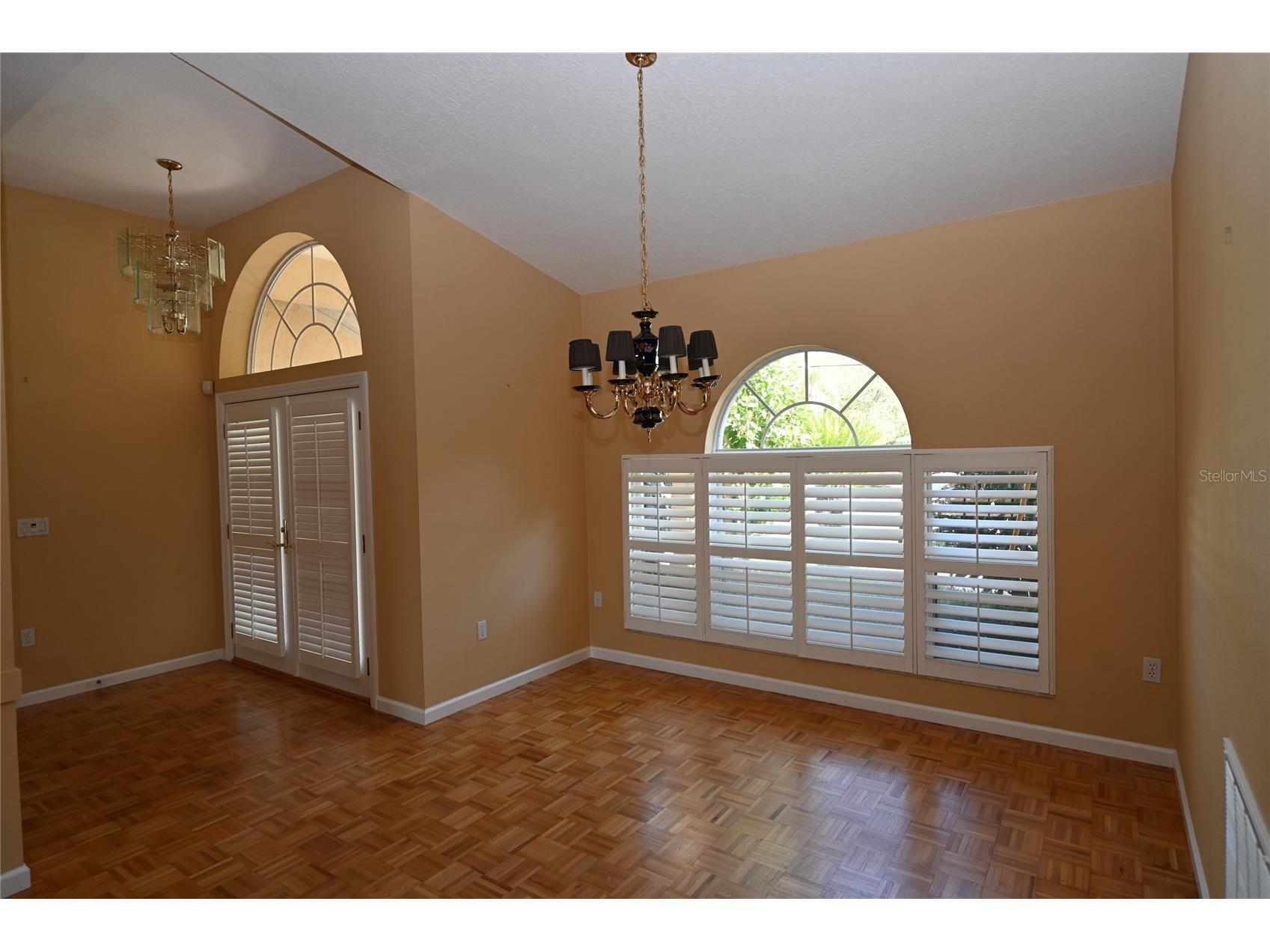 6535 Canary Street Sarasota FL 34241 - ON GOLDEN A4698749 image5