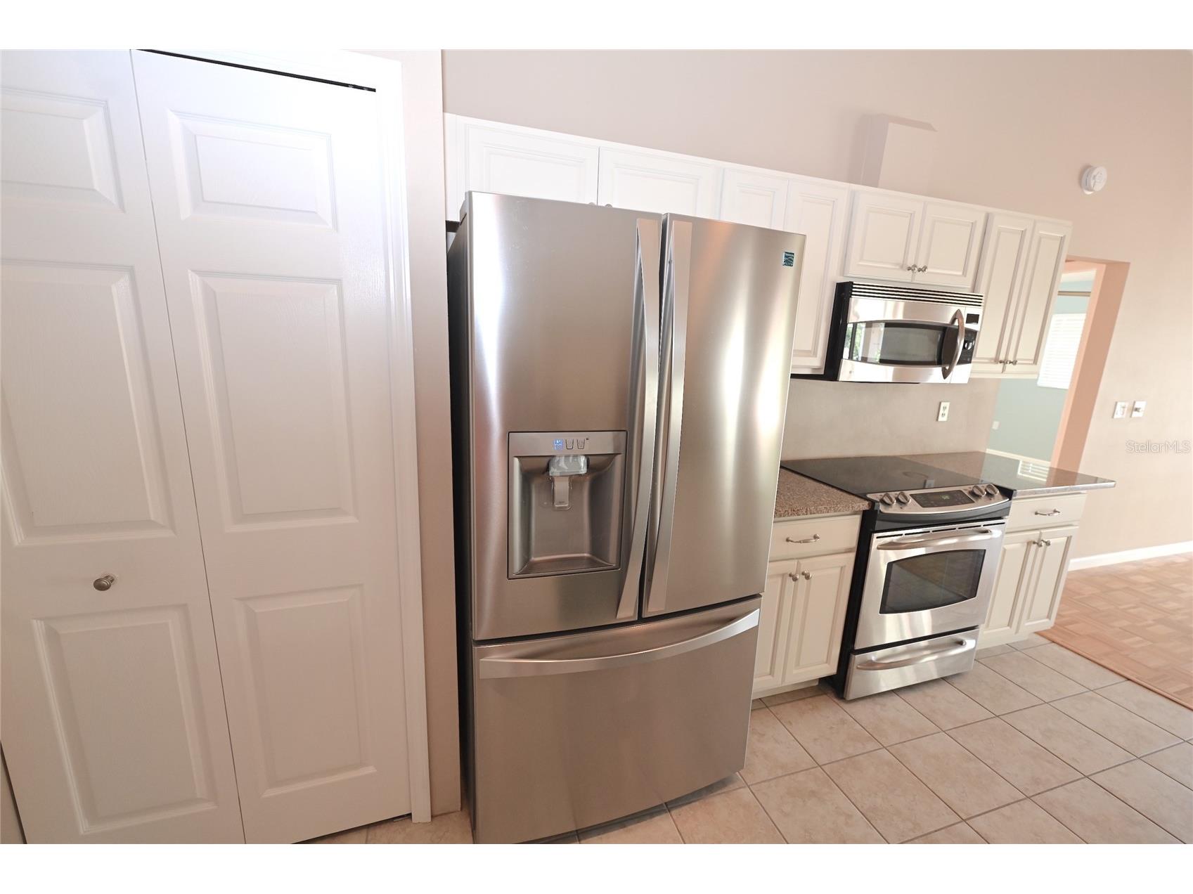 6535 Canary Street Sarasota FL 34241 - ON GOLDEN A4698749 image6