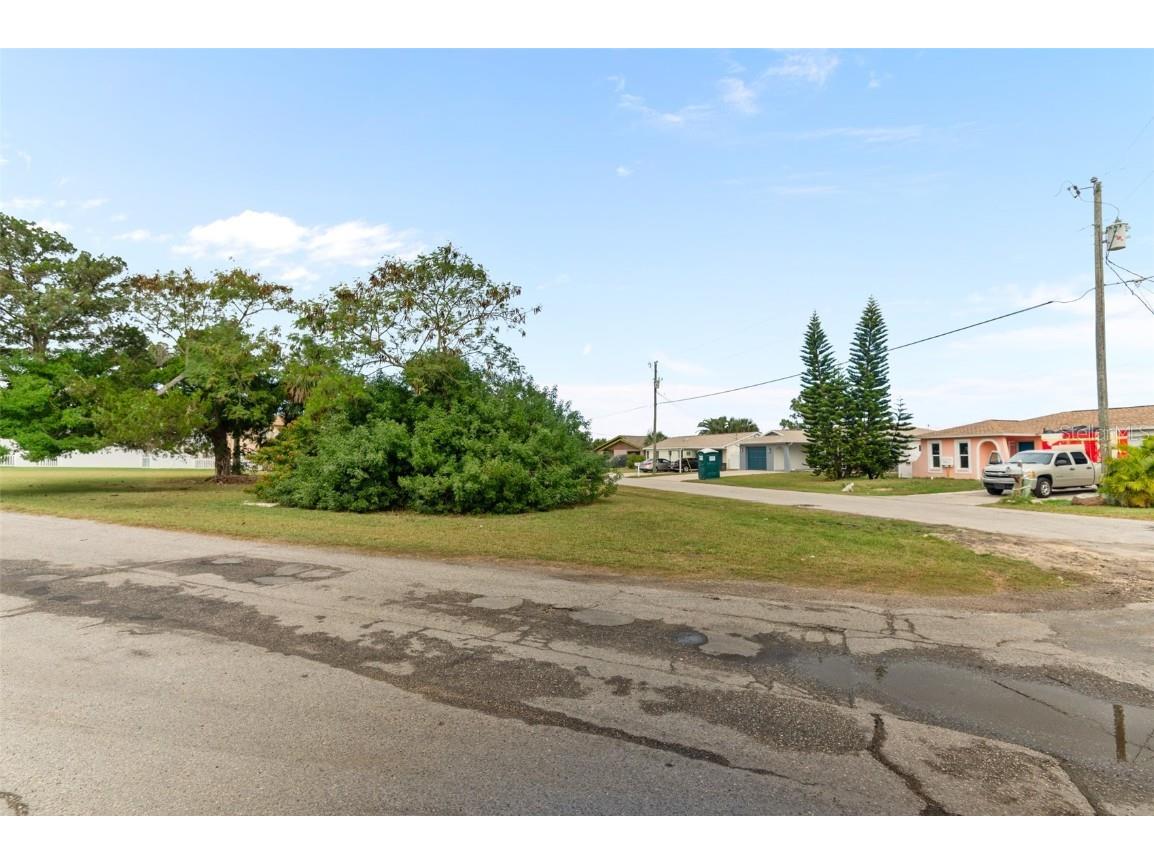 6535 Yvette Drive Hudson FL 34667 TB8453198 image15