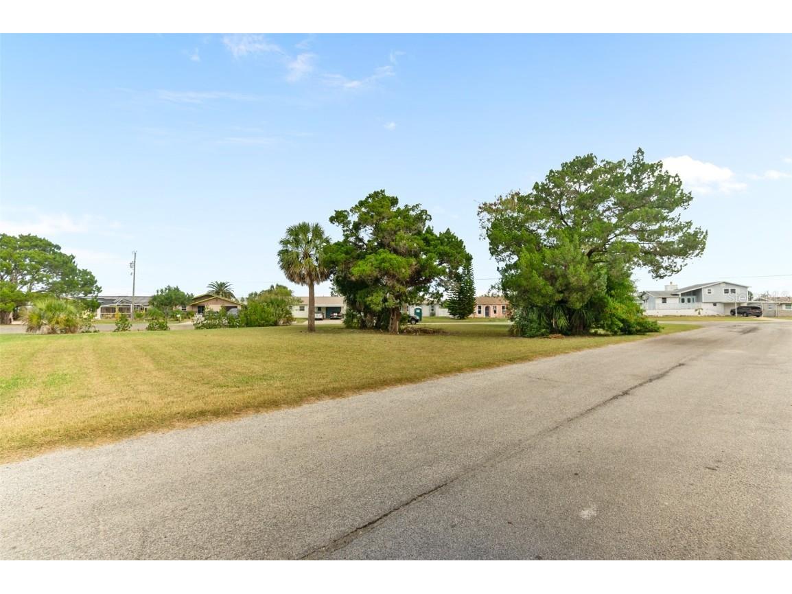 6535 Yvette Drive Hudson FL 34667 TB8453198 image16