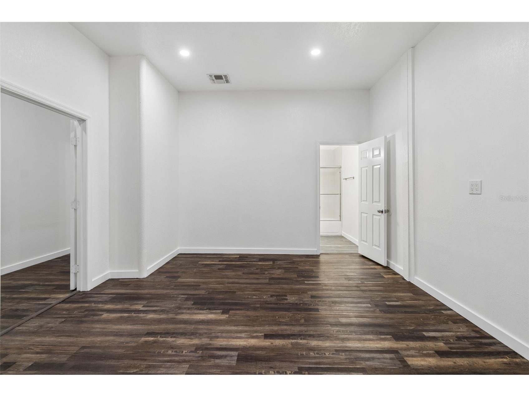 6536 Lincoln Way N Saint Petersburg FL 33702 TB8499814 image12
