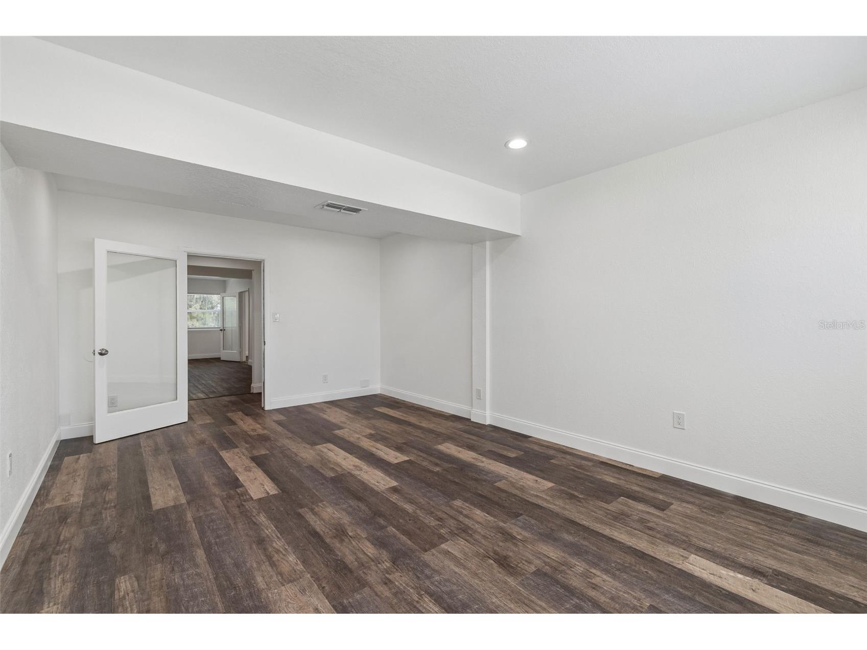 6536 Lincoln Way N Saint Petersburg FL 33702 TB8499814 image33
