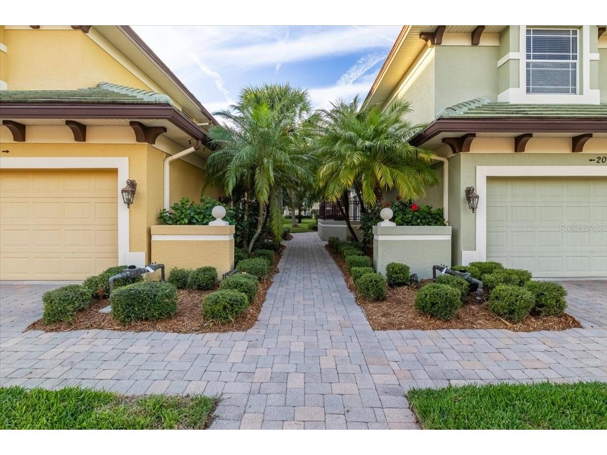 6536 Moorings Point Circle #101 Lakewood Ranch FL 34202 - LAKE UIHLEIN A4677717 image4