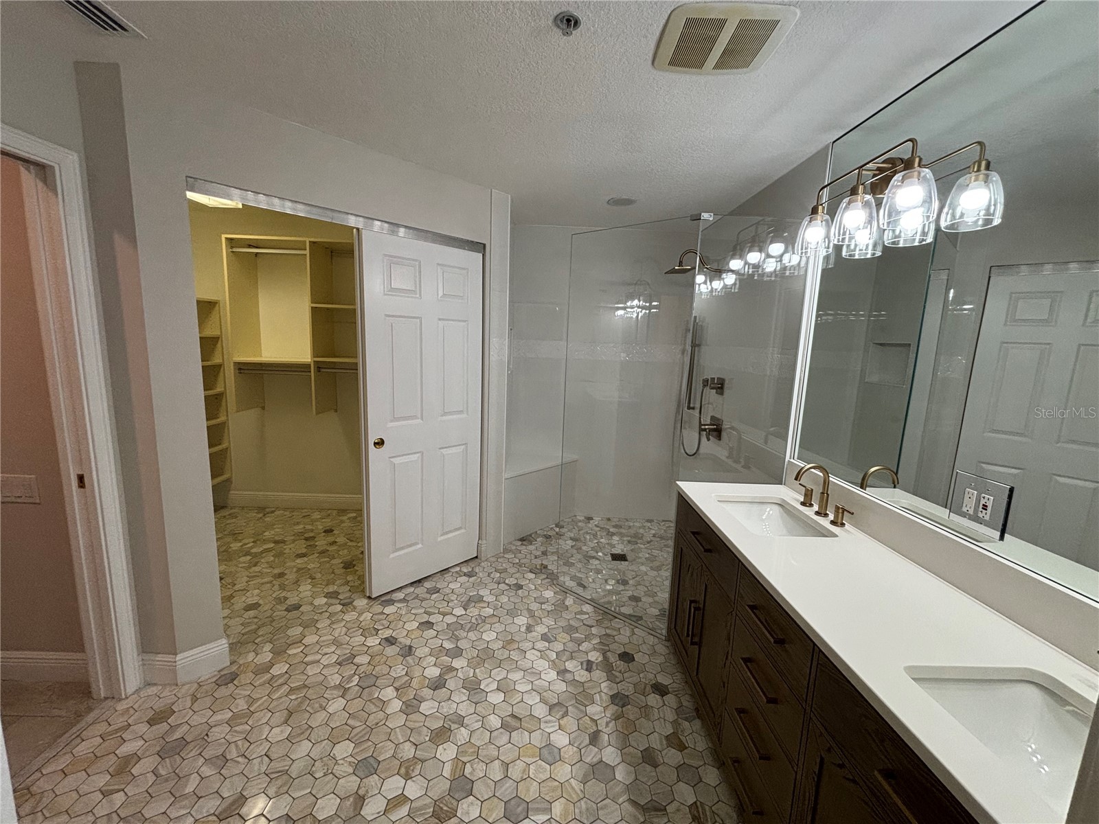 6536 Moorings Point Circle #101 Lakewood Ranch FL 34202 A4693212 image30