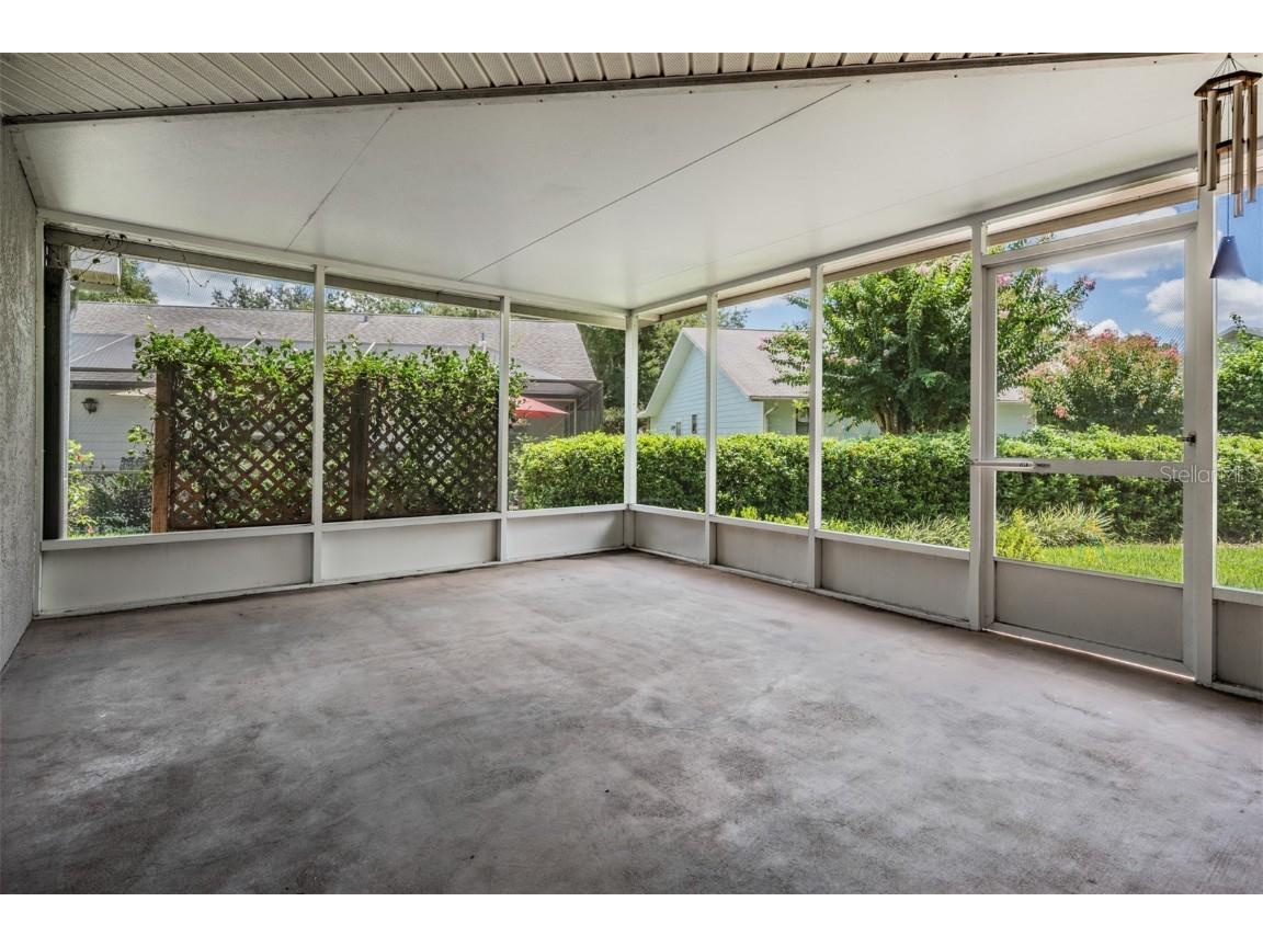 6536 Northlake Drive Zephyrhills FL 33542 T3545068 image10