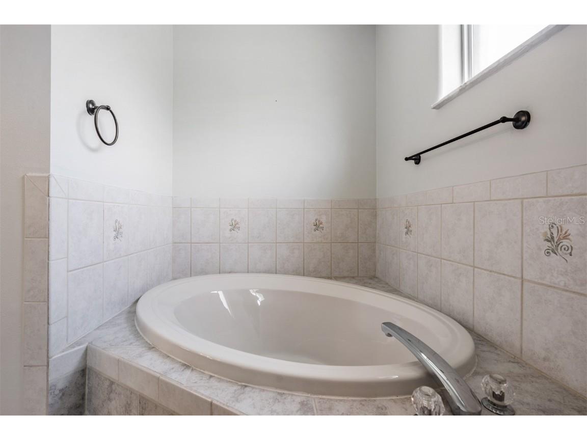 6536 Northlake Drive Zephyrhills FL 33542 T3545068 image15