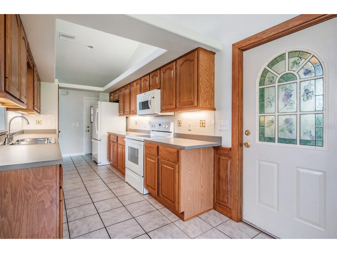 6536 Northlake Drive Zephyrhills FL 33542 T3545068 image18