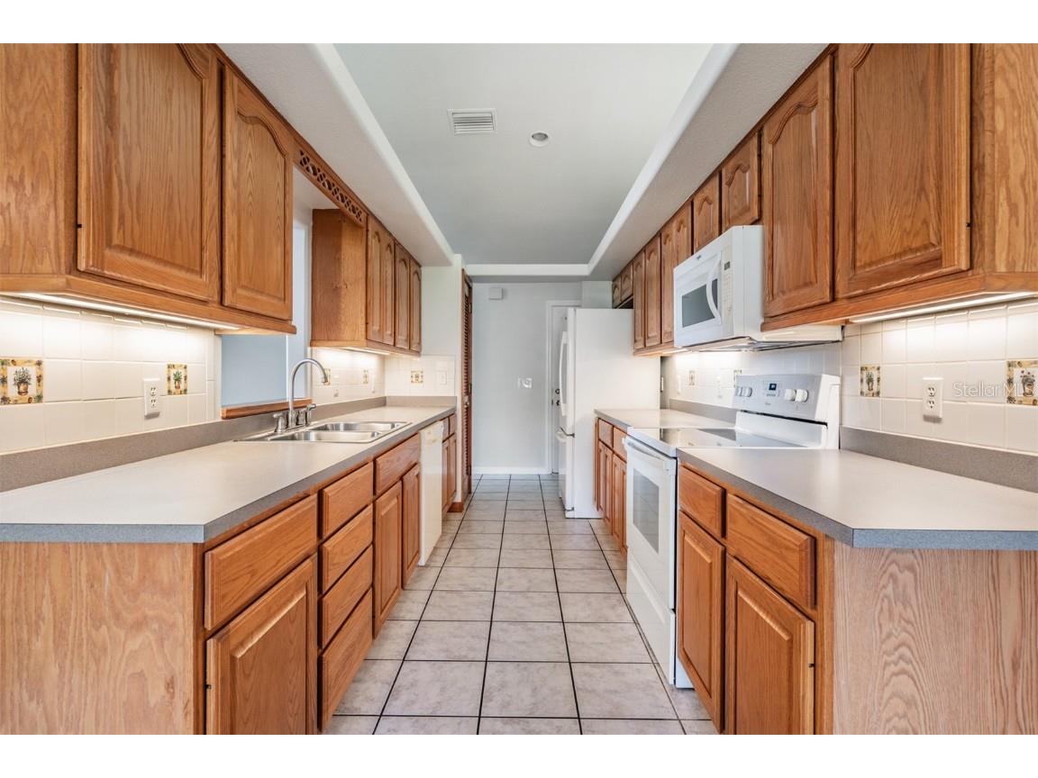 6536 Northlake Drive Zephyrhills FL 33542 T3545068 image19