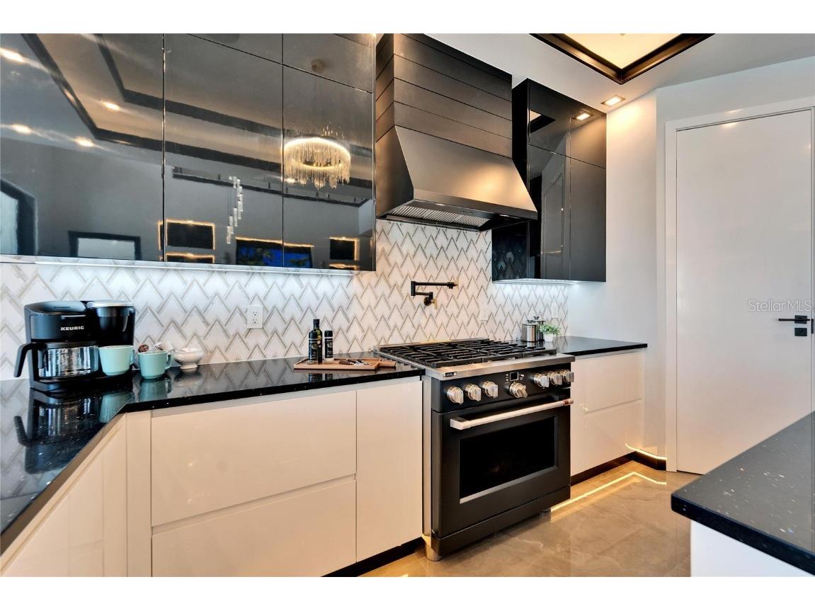 6536 Simone Shores Circle Apollo Beach FL 33572 TB8346839 image32