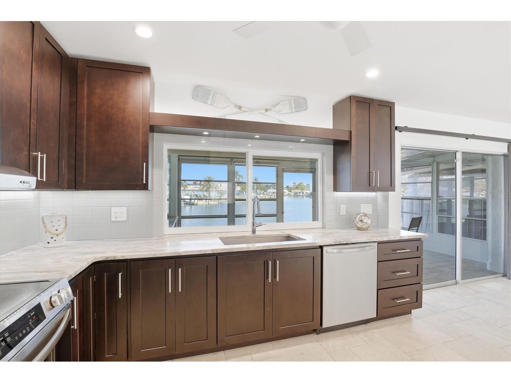 6537 Cape Hatteras Way NE #4 Saint Petersburg FL 33702 - BAYOU GRANDE TB8485295 image27