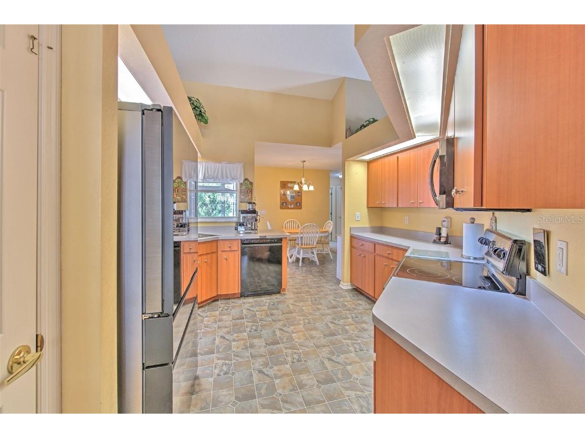 6537 Crews Vue Loop Lakeland FL 33813 TB8445467 image34