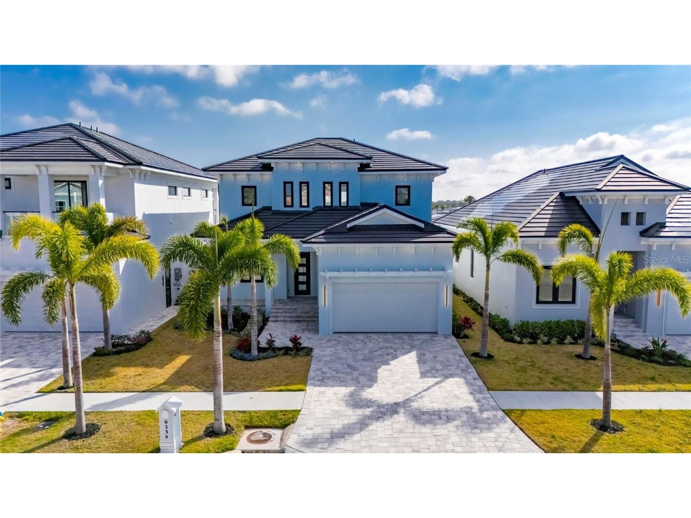 6538 Simone Shores Circle Apollo Beach FL 33572 TB8346840 image1