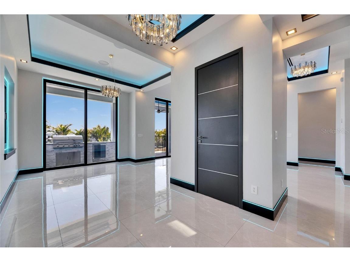 6538 Simone Shores Circle Apollo Beach FL 33572 TB8346840 image18