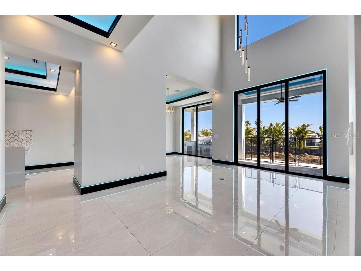 6538 Simone Shores Circle Apollo Beach FL 33572 TB8346840 image22