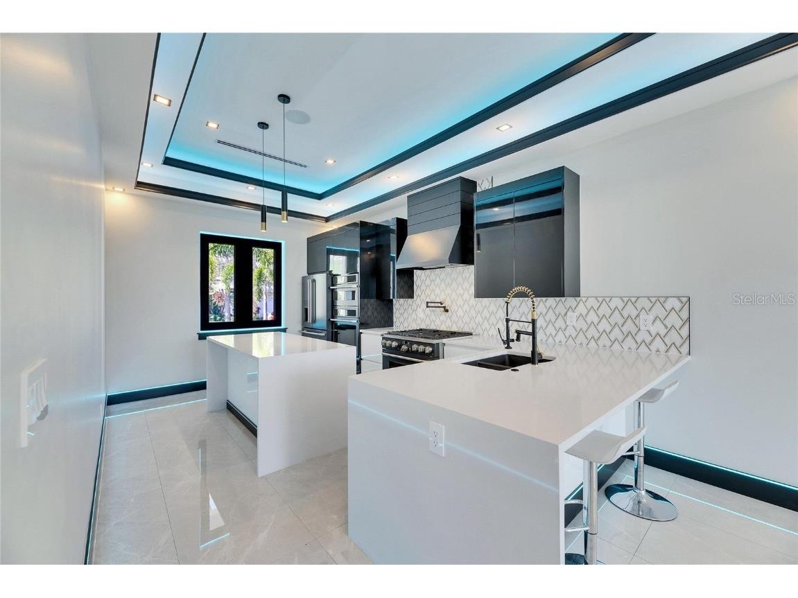 6538 Simone Shores Circle Apollo Beach FL 33572 TB8346840 image27