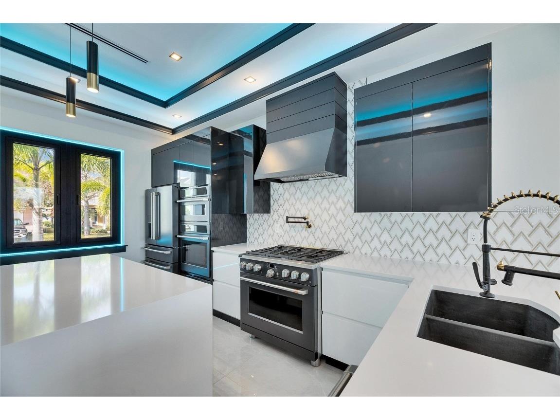 6538 Simone Shores Circle Apollo Beach FL 33572 TB8346840 image28