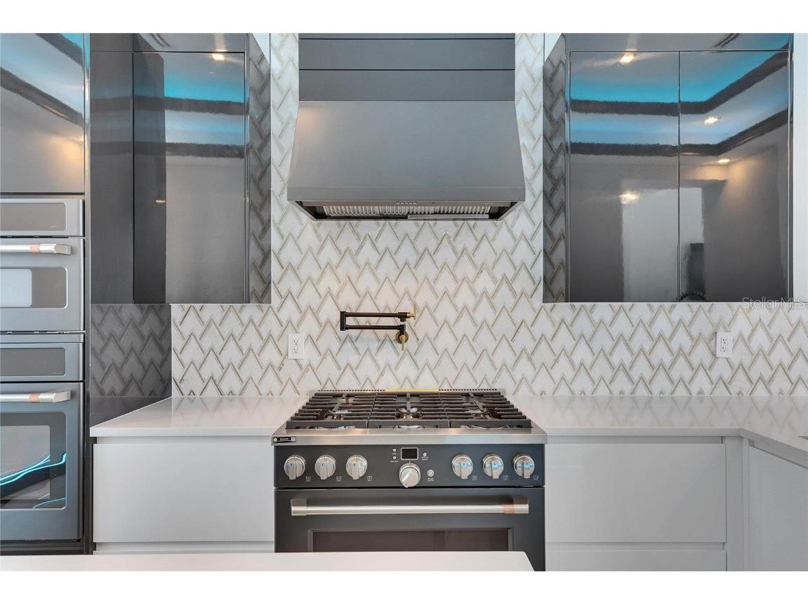 6538 Simone Shores Circle Apollo Beach FL 33572 TB8346840 image29