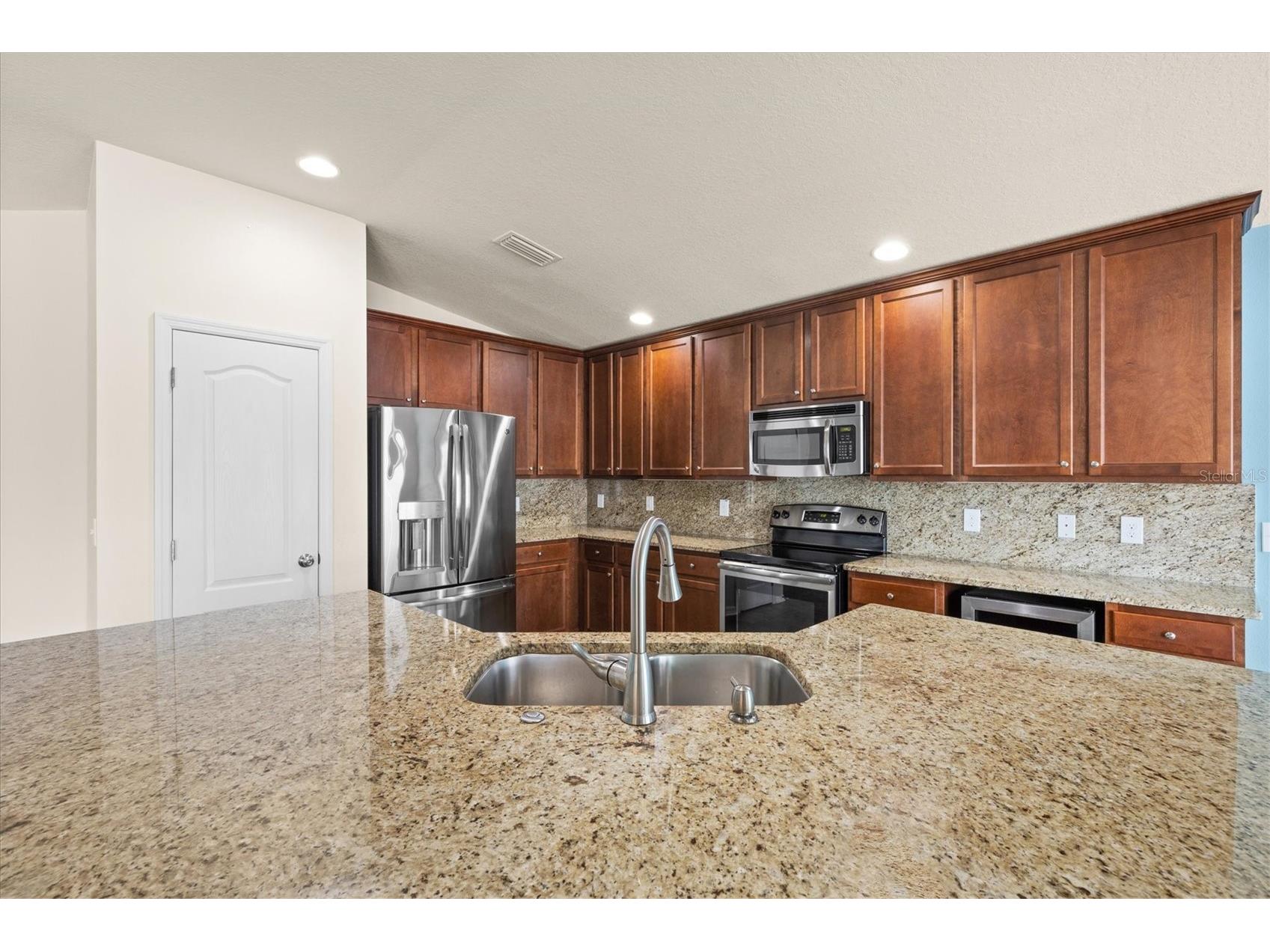 6539 Boulder Run Loop Wesley Chapel FL 33545 TB8488129 image14
