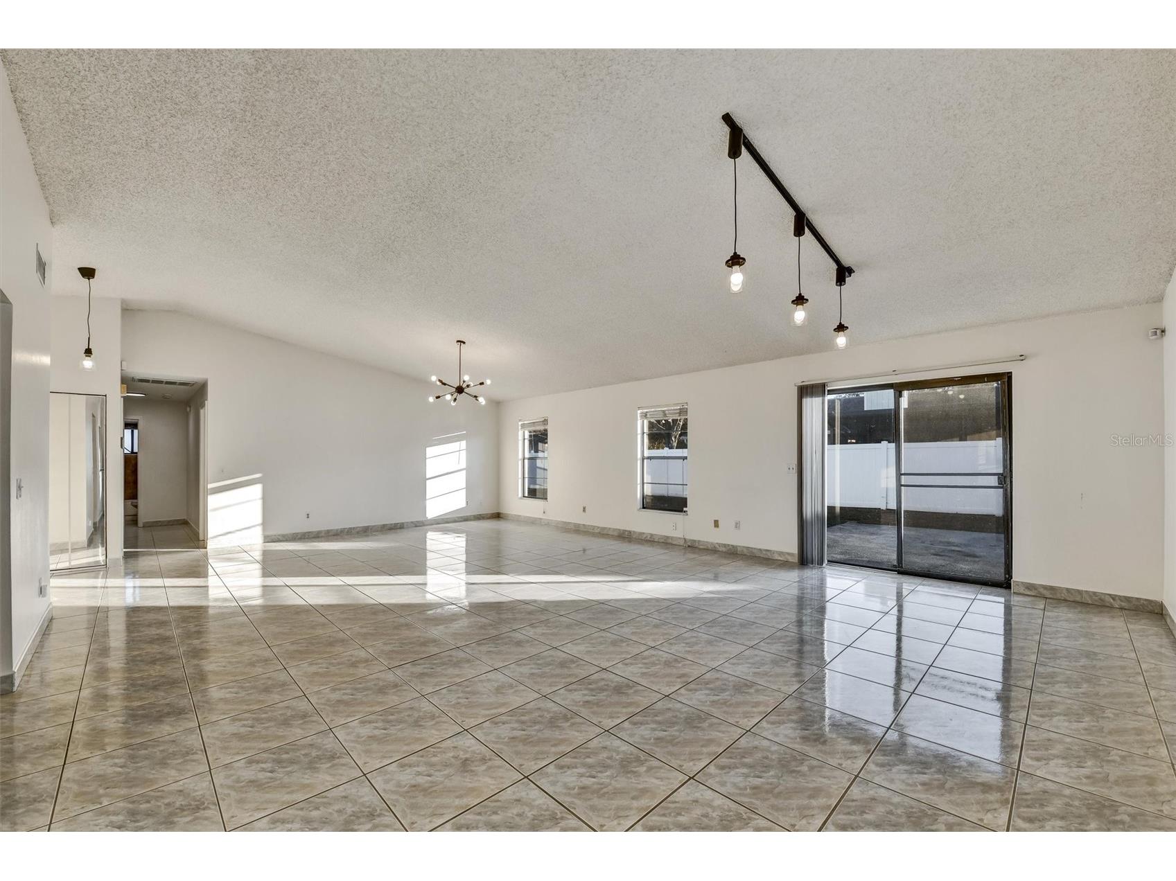 6539 Seafairer Drive Tampa FL 33615 TB8471953 image11