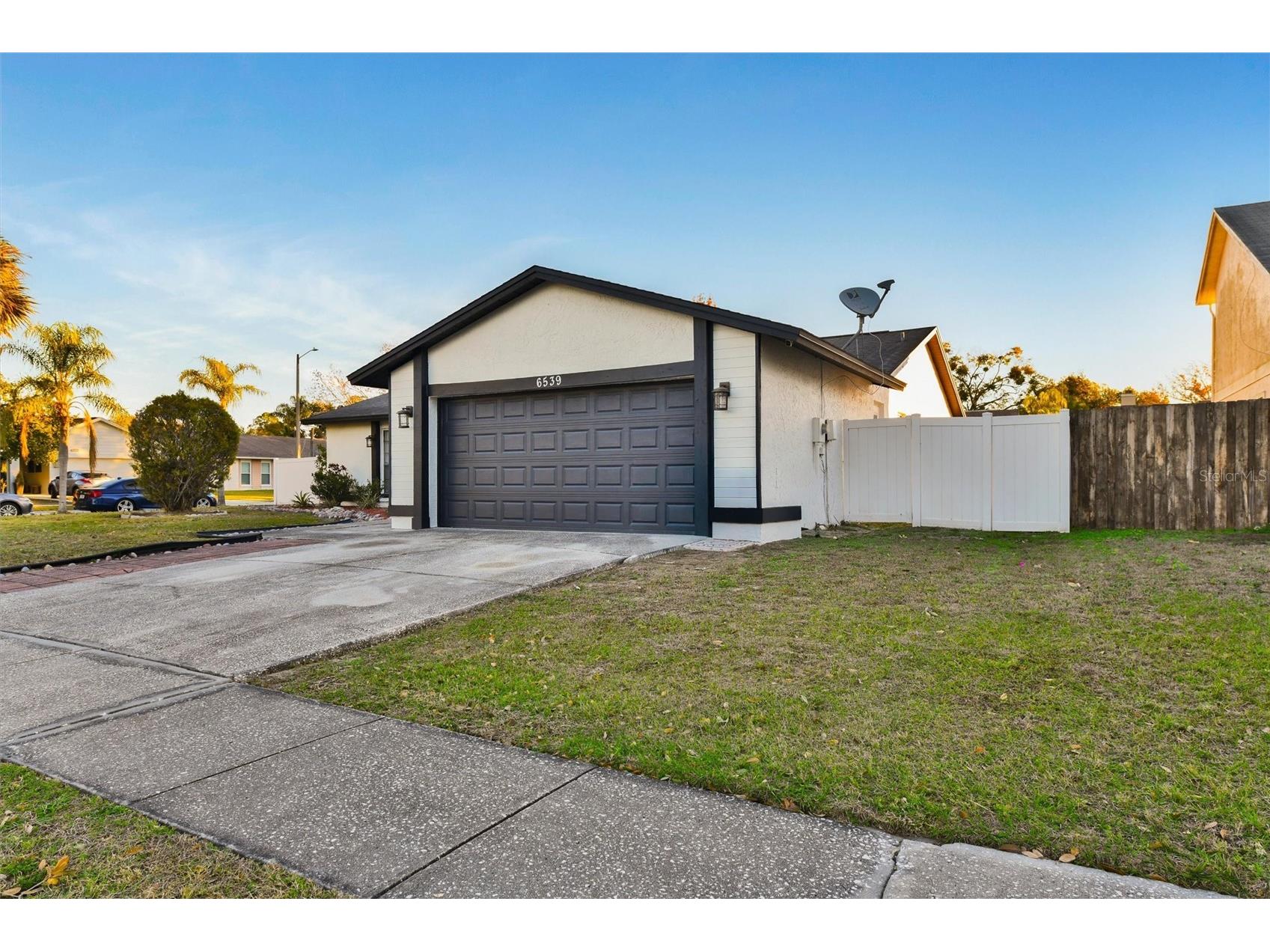 6539 Seafairer Drive Tampa FL 33615 TB8471953 image3