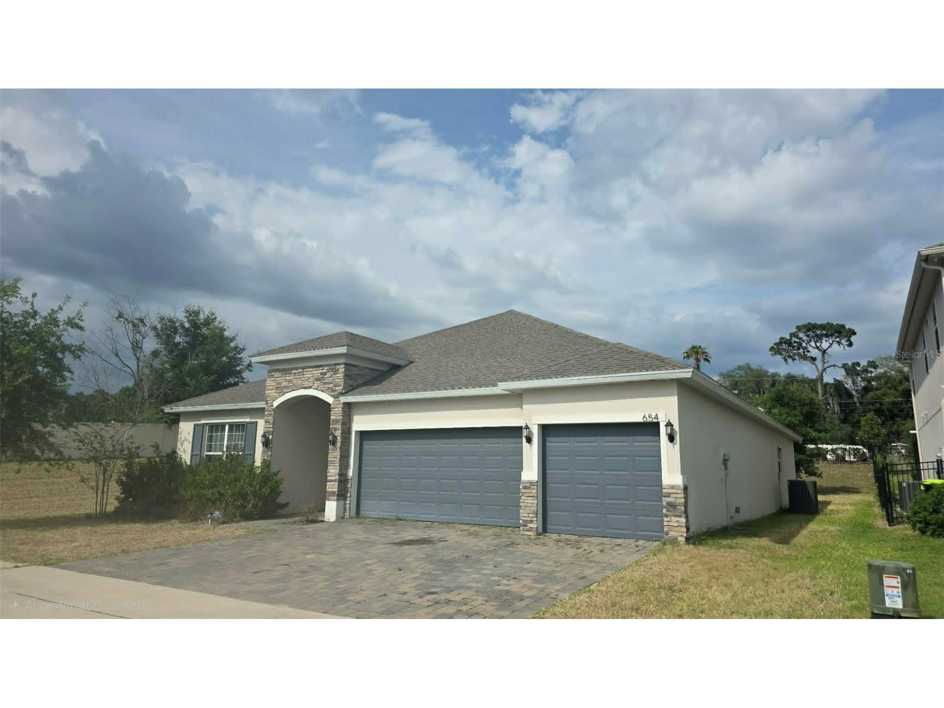 654 Avila Place Howey In The Hills FL 34737 G5112463 image3