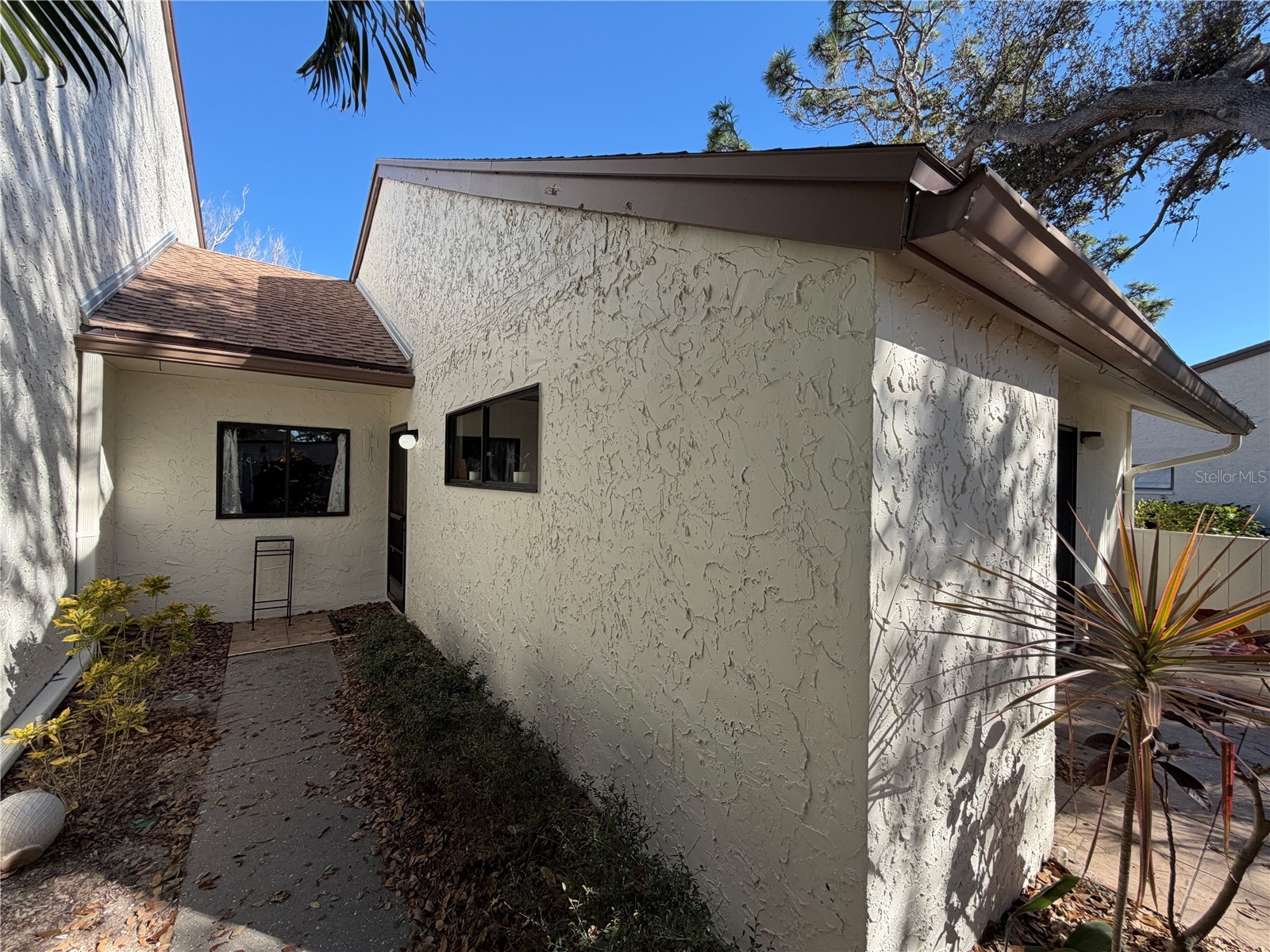 654 Bird Bay Drive E #72 Venice FL 34285 J1001255 image1