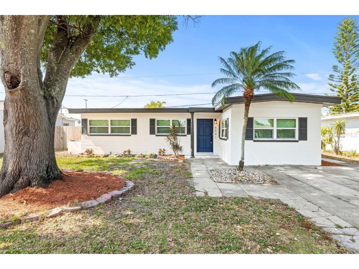 6541 44th Ave N Kenneth City FL 33709 T3524968 image1