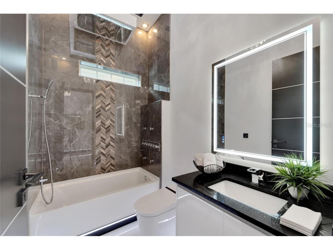 6542 Simone Shores Circle Apollo Beach FL 33572 - ST CRUEX CANAL T3530326 image42