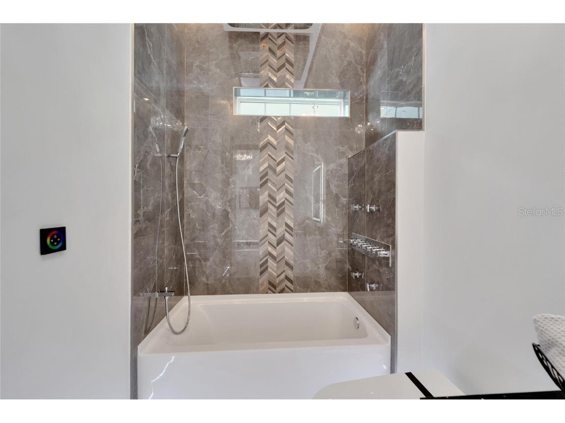 6542 Simone Shores Circle Apollo Beach FL 33572 - ST CRUEX CANAL T3530326 image43