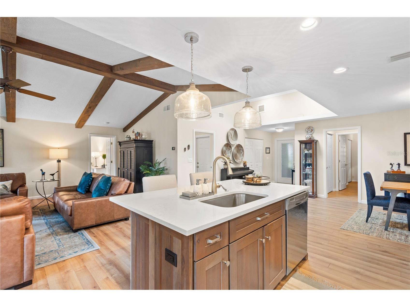 6543 Waterford Circle Sarasota FL 34238 A4696234 image12