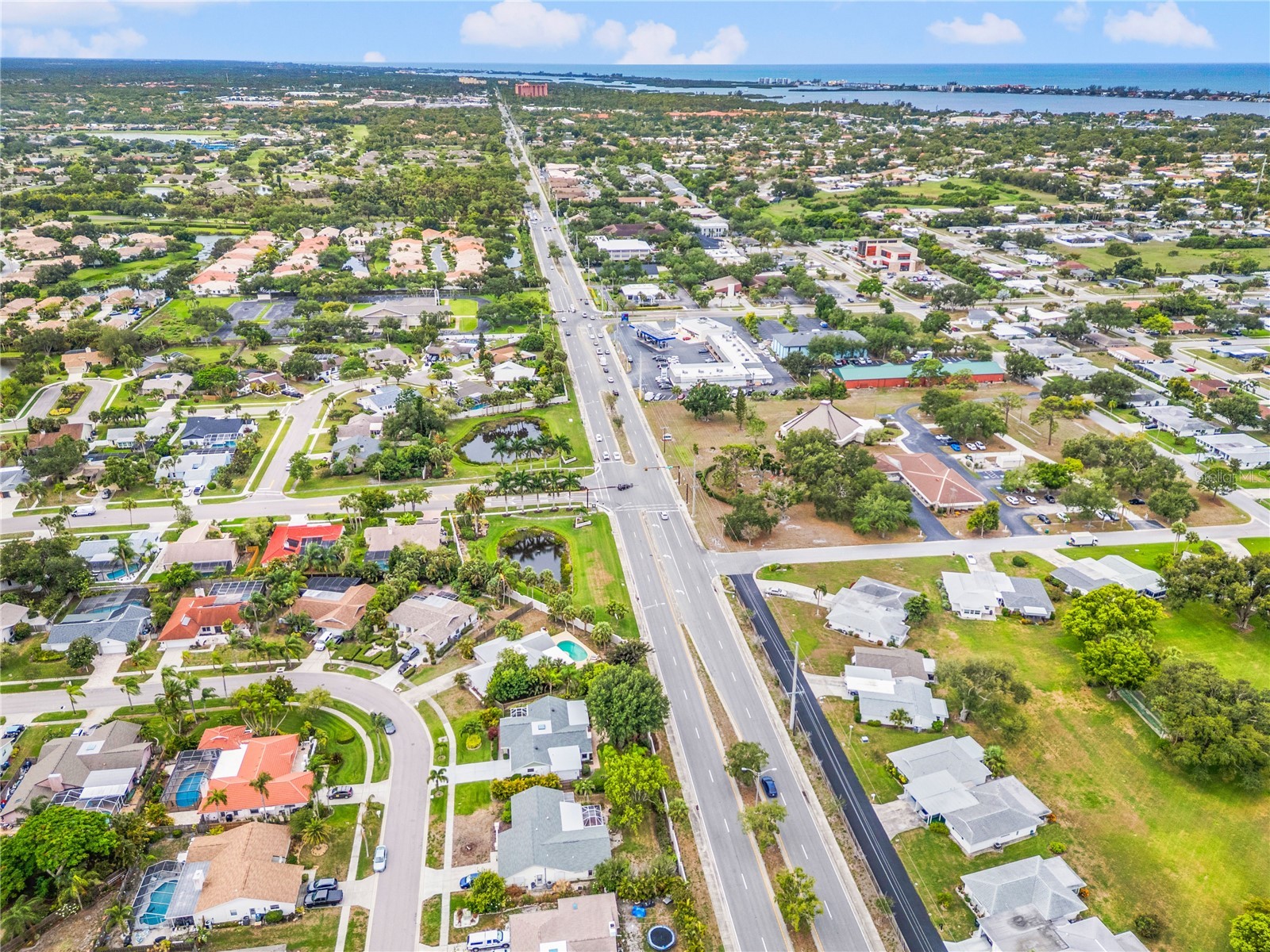 6543 Waterford Circle Sarasota FL 34238 A4696234 image50
