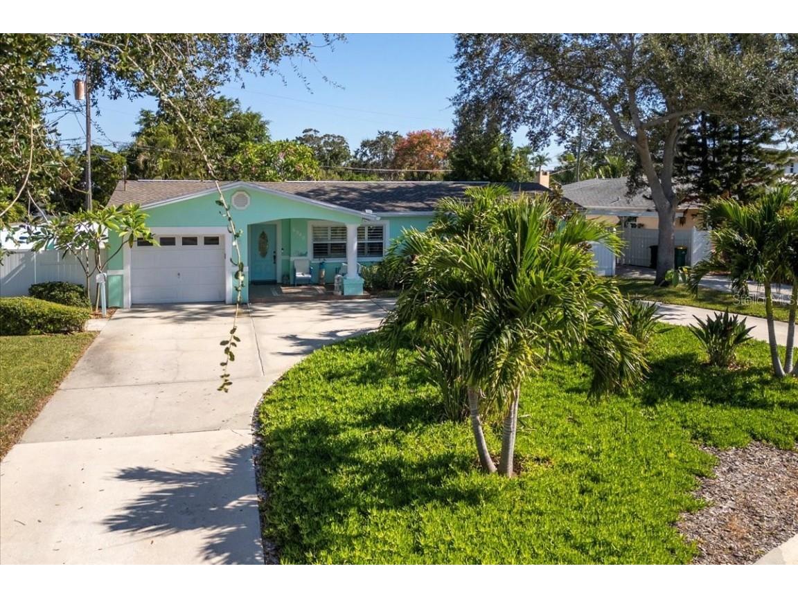 6548 Pompano Place S Saint Petersburg FL 33707 U8221886 image1