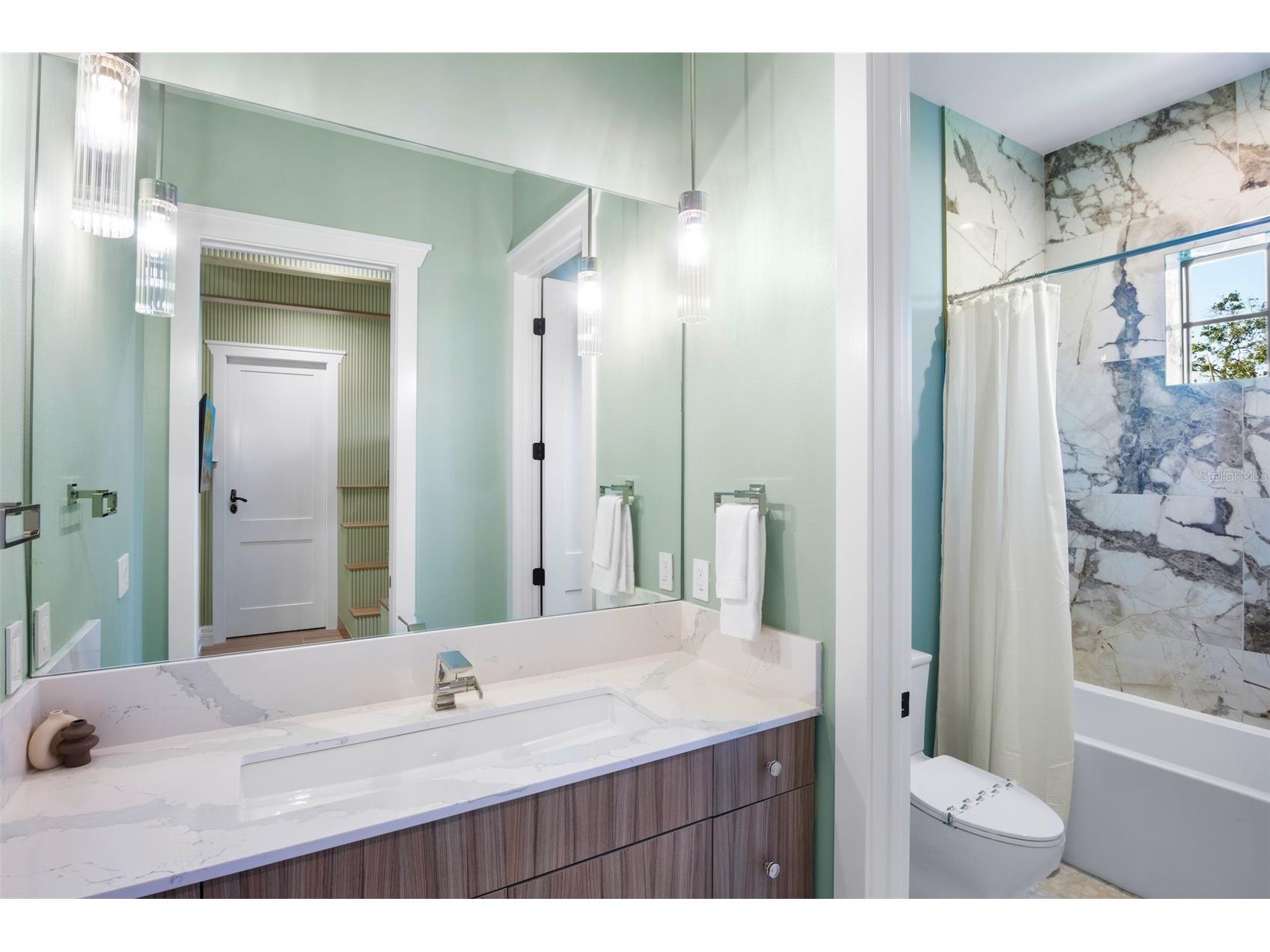 6548 Sabal Drive Sarasota FL 34242 A4688728 image25