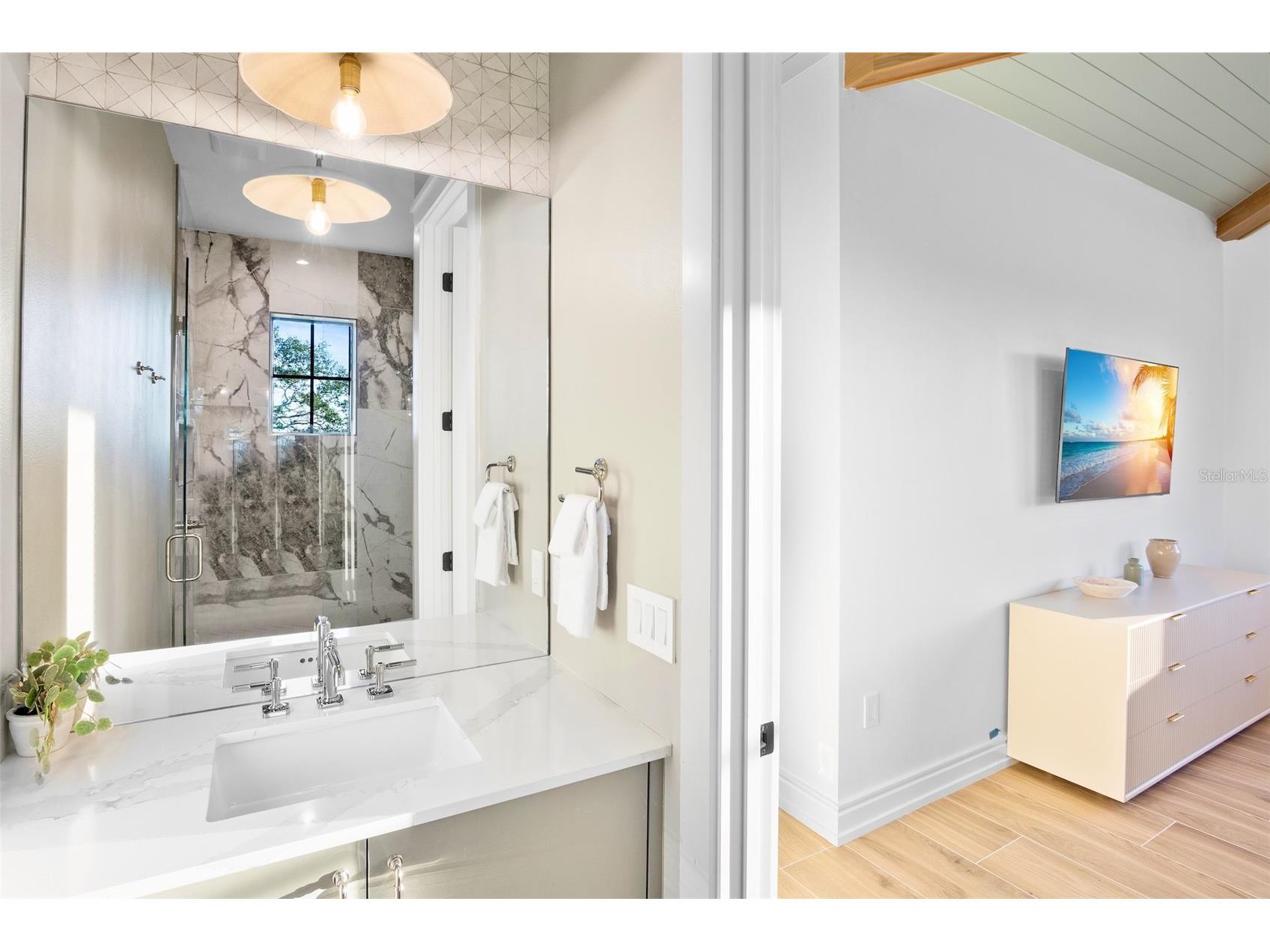 6548 Sabal Drive Sarasota FL 34242 A4688728 image40