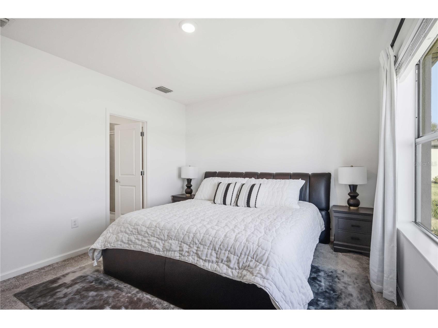6548 Silverstar Drive Sarasota FL 34240 A4698162 image20