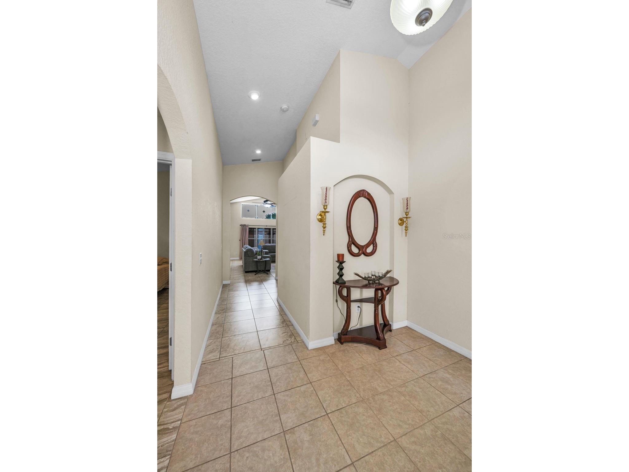 6549 Crescent Loop Winter Haven FL 33884 TB8523412 image10