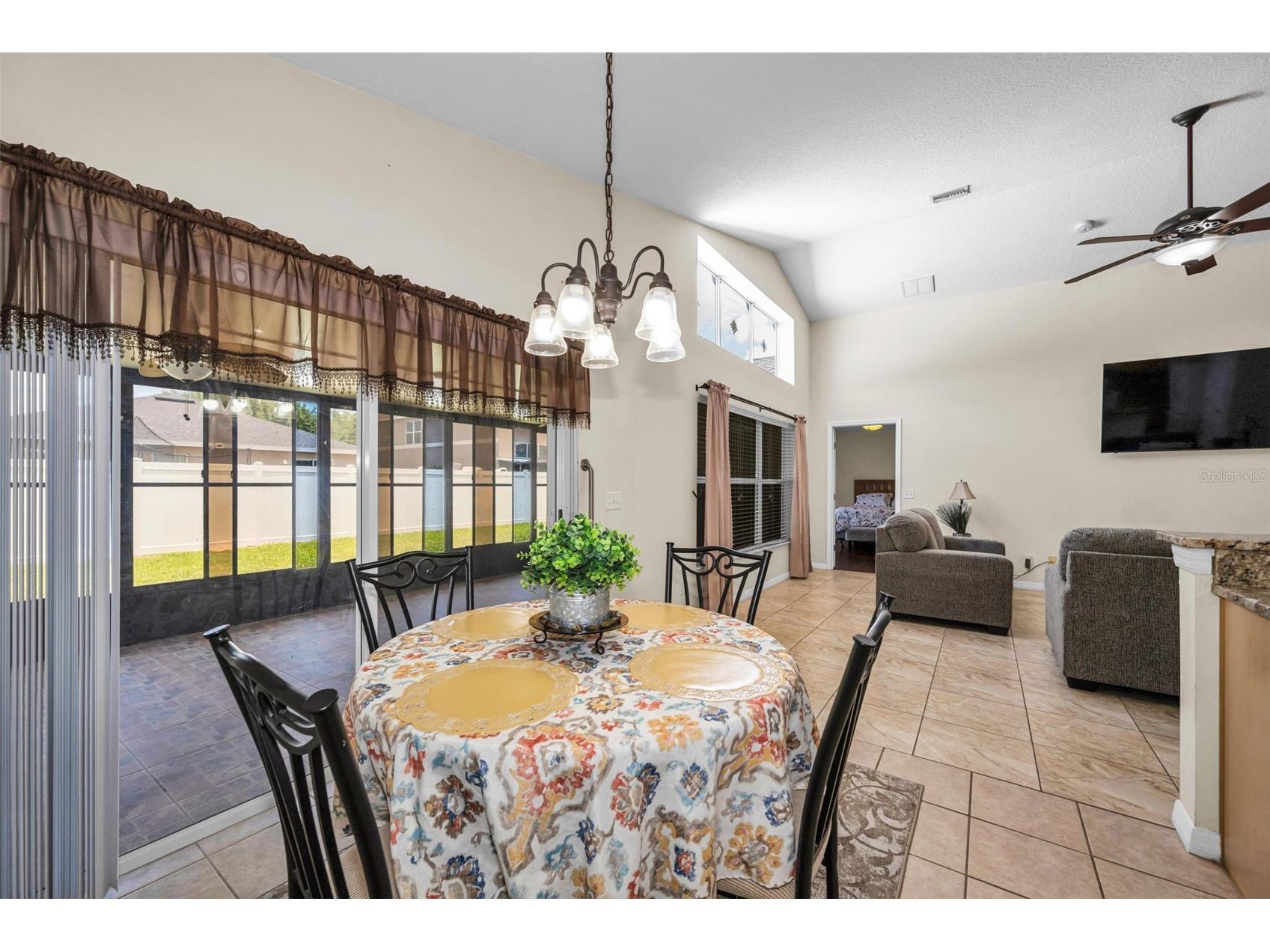 6549 Crescent Loop Winter Haven FL 33884 TB8523412 image17