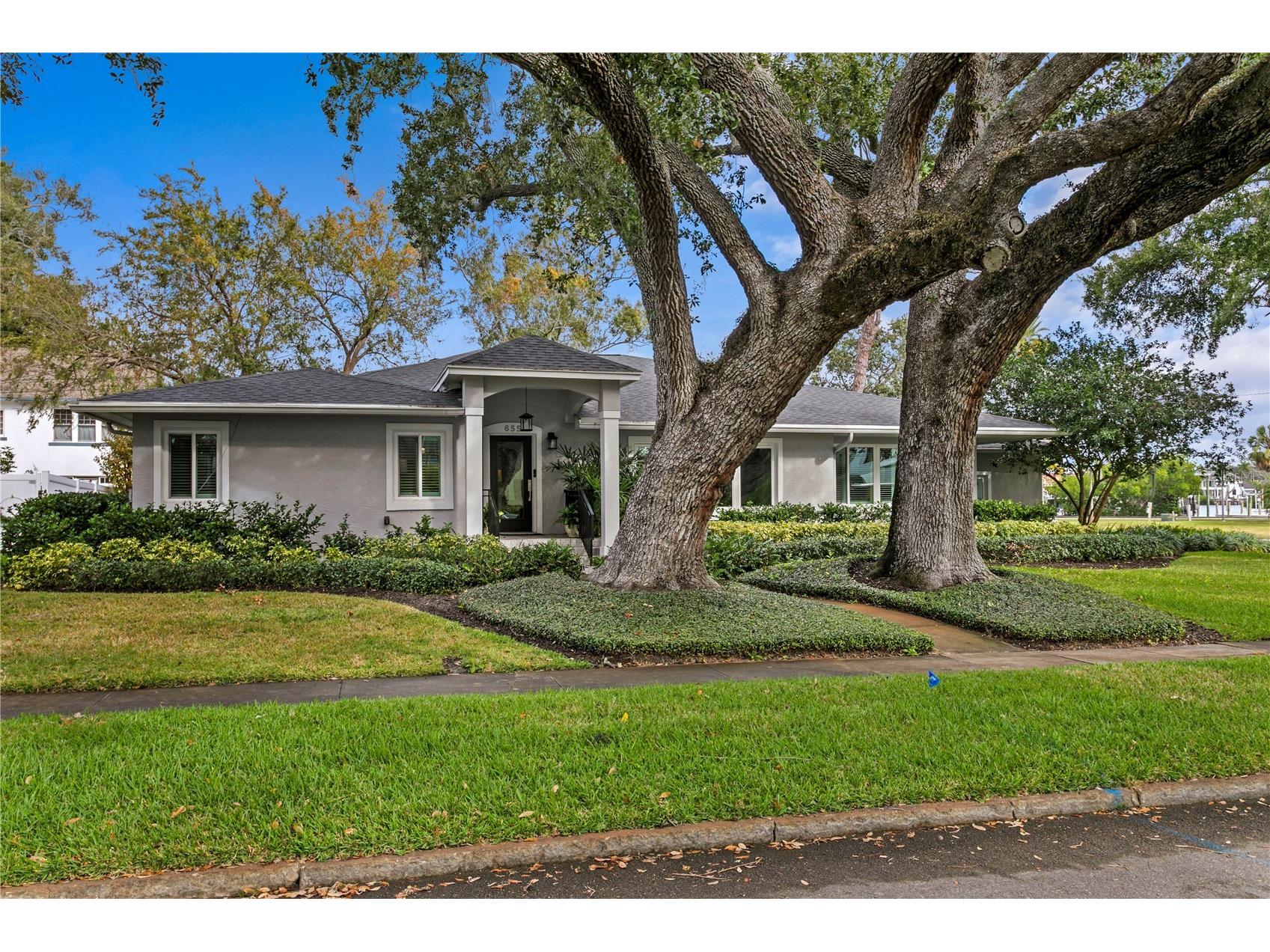 655 19th Avenue NE Saint Petersburg FL 33704 - COFFEE POT BAYOU TB8456960 image1