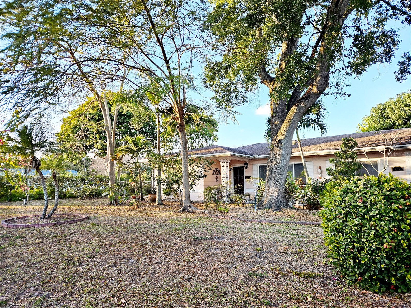 655 42nd Avenue N Saint Petersburg FL 33703 TB8469420 image3