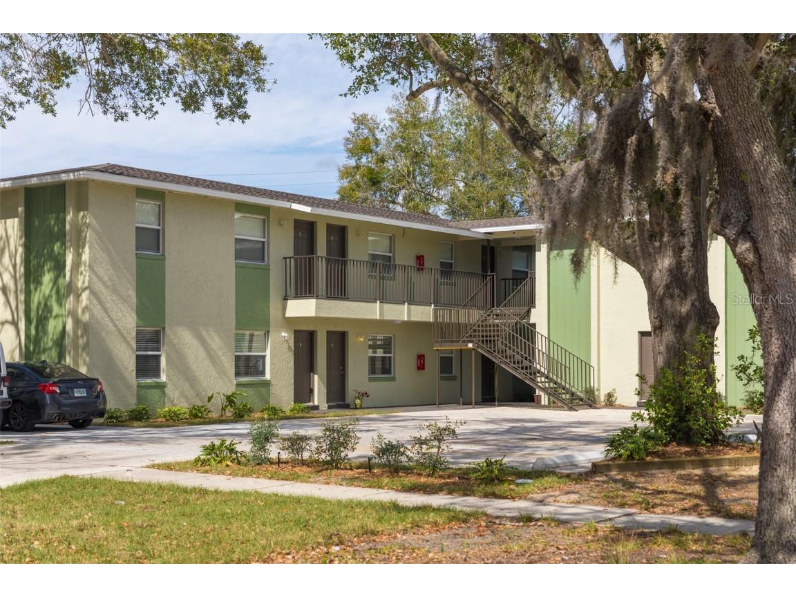 655 Avenue B SW Winter Haven FL 33880 P4927429 image1