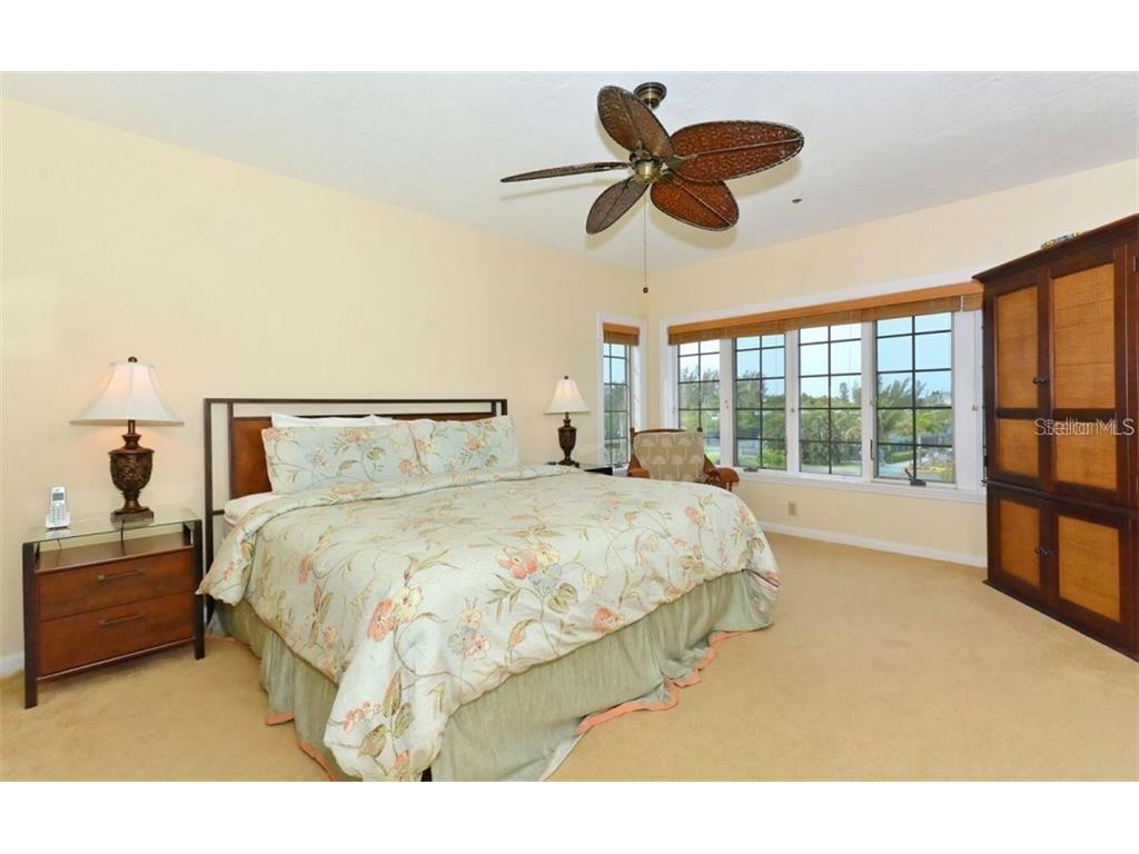 655 Cedars Court #655 Longboat Key FL 34228 A4478968 image8