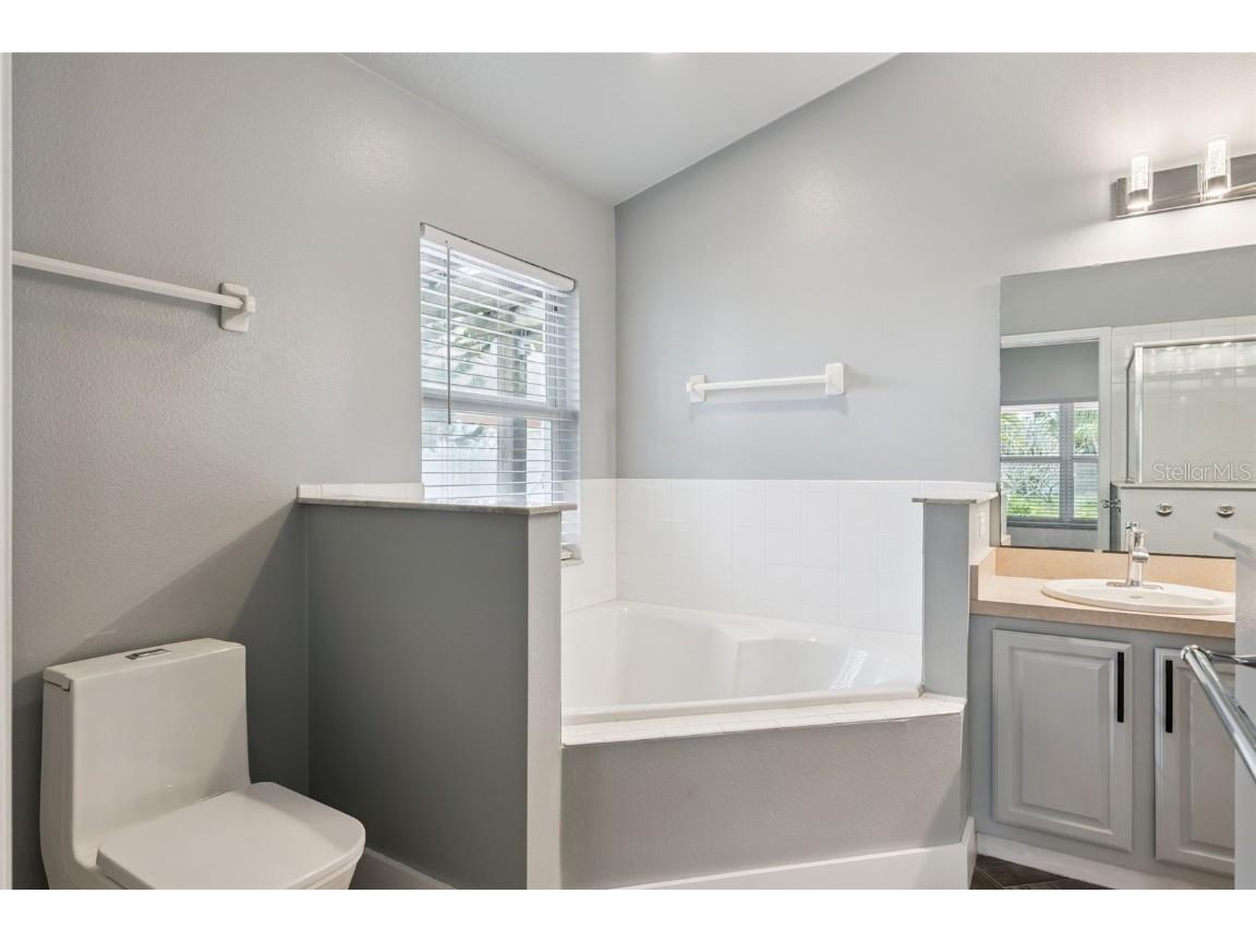 655 Eagle Pointe S Kissimmee FL 34746 O6367816 image26